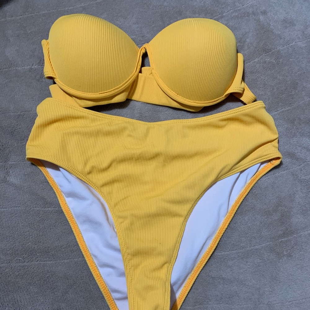 Bathing suit